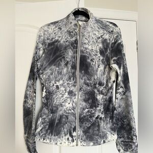 Lululemon jacket (never worn)